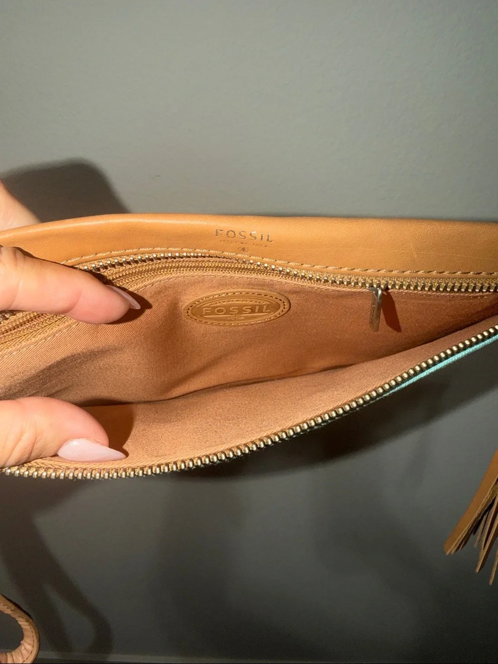 NWOT Fossil wristlet